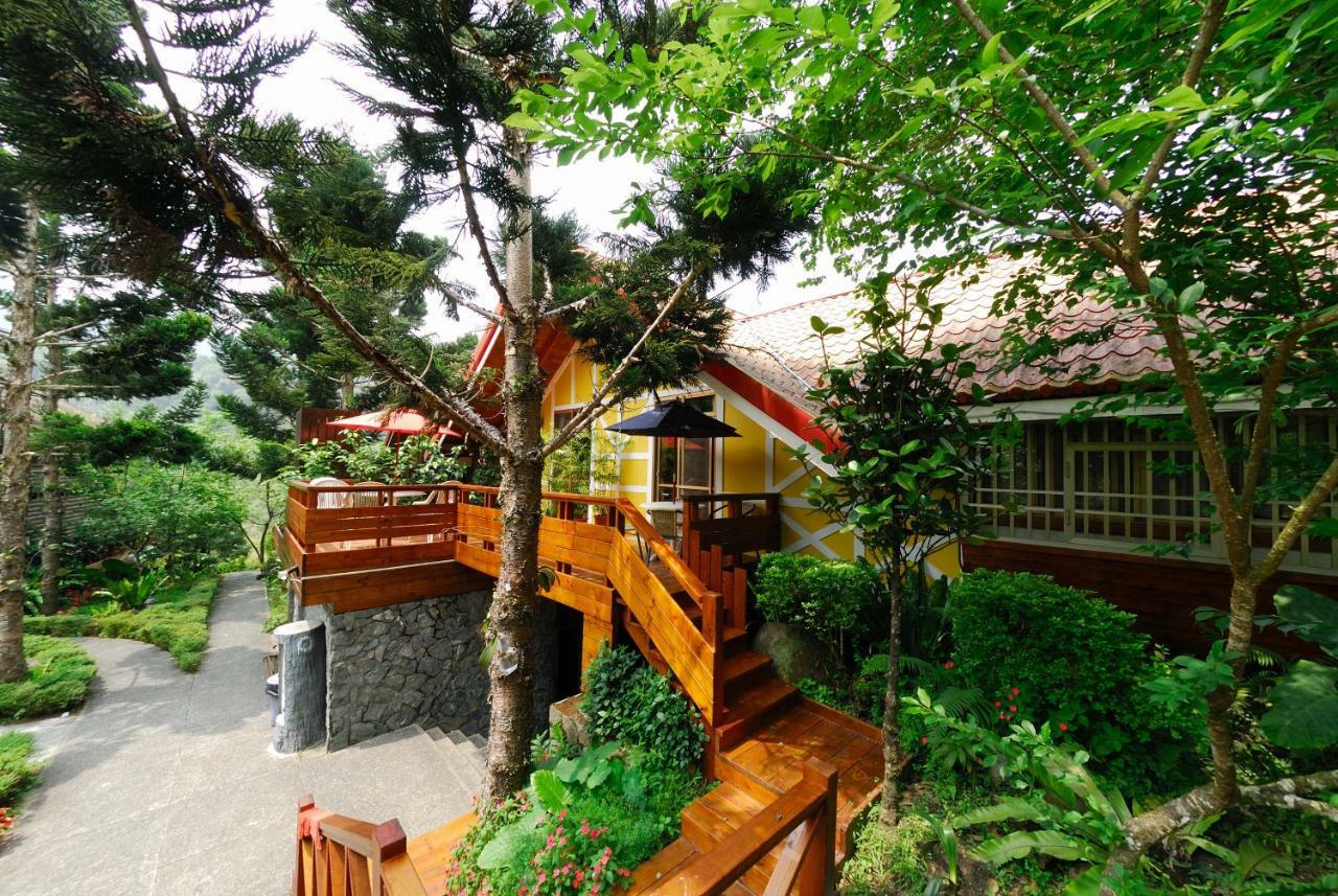 Shinmingshan Holiday Inn Lugu Exterior photo